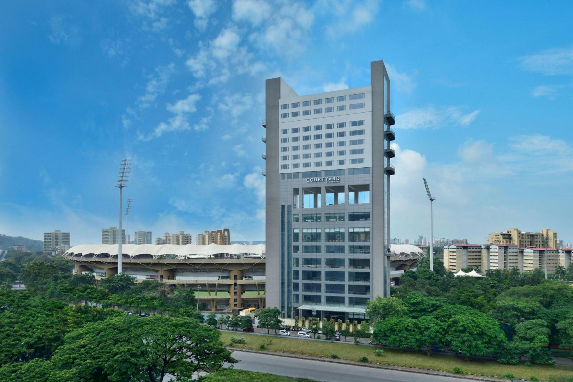 Courtyard By Marriott Navi Mumbai Hotel Exterior photo